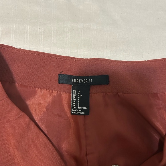 Forever 21 Rust Mini Skirt with Zipper Size S Like New - Picture 2 of 6